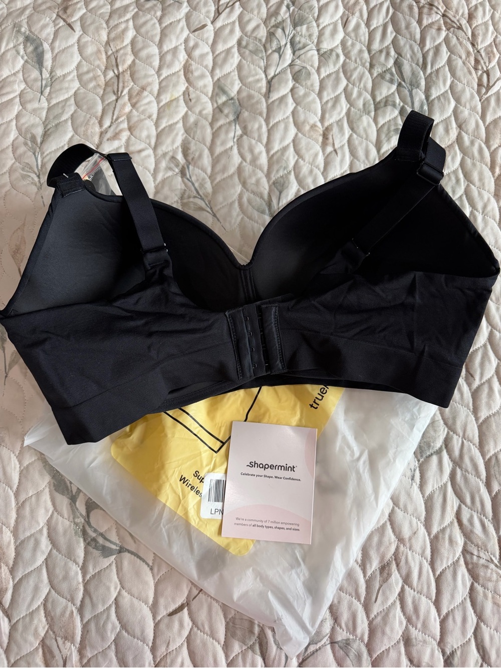 NWT Wireless Shaping Bra - Picture 2 of 3